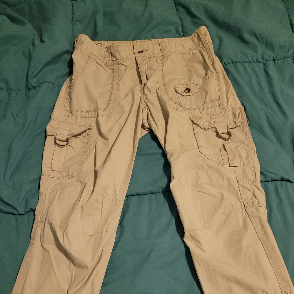 CK khaki cargo capris